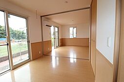 サニーモール 参番館 1階1LDKのリビング/ダイニング