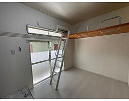 ブラウン第4 1階1Kのリビング/ダイニング