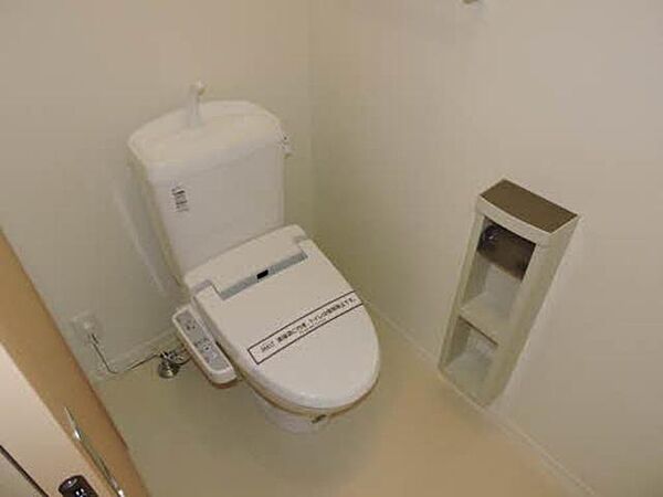 画像12:シャワートイレは今や無くてはならない人気の設備です。毎日が快適になりますよ☆