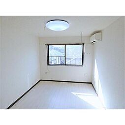 グリーンネスめじろ台 3階ワンルームのリビング/ダイニング