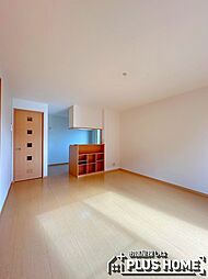 パイン テイル　Ｄ棟 2階2LDKのリビング/ダイニング