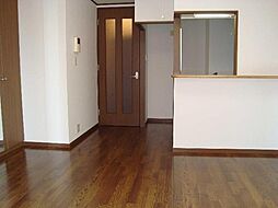 ヒルクレストＭ 1階1LDKのリビング/ダイニング