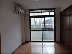 第1栗原マンション 105 1階ワンルームのリビング/ダイニング