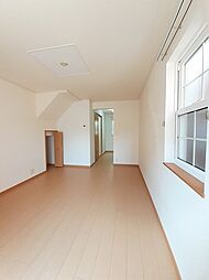 サンリット・ヴィラ・イーストＤ 102