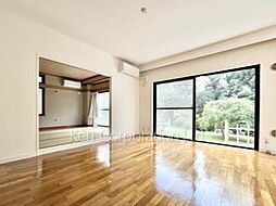 京王線 千歳烏山駅 徒歩4分の賃貸一戸建て 5LDKのリビング/ダイニング