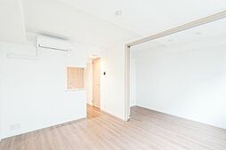 ウェルスクエア駒場東大前 2階1LDKのリビング/ダイニング