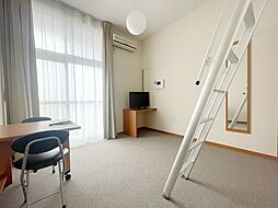 レオパレスシュテルン 1階1Kのリビング/ダイニング