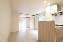 リューベ 102 1階1LDKのリビング/ダイニング