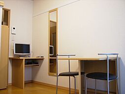 レオパレスカプリコーン21 1階1Kのリビング/ダイニング