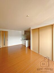 ベルリード阪南桜ヶ丘 2階2SLDKのリビング/ダイニング