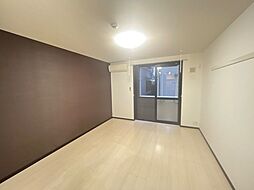 パレス北野 106 1階ワンルームのリビング/ダイニング