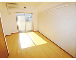 アジリア浦安 2階1Kのリビング/ダイニング