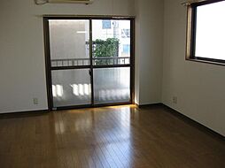 SKハイツ 2階ワンルームのリビング/ダイニング