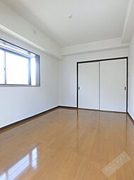 レイール泉南 3階3DKのリビング/ダイニング