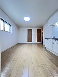 Fstyle羽衣2号館 3階1LDKのリビング/ダイニング