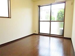 アドニスイースト 110 1階1Kのリビング/ダイニング