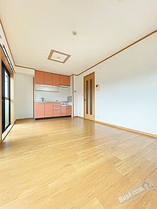 マーベラス_内装_2