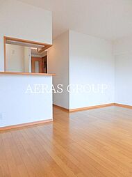 ロイヤルモナーク 2階1LDKのリビング/ダイニング