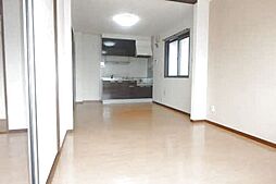 ザリーヤ　B 202 2階1LDKのリビング/ダイニング