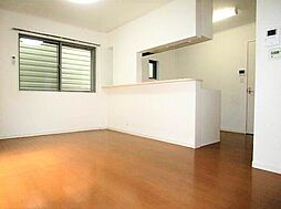 ルーミー調布 1 2SLDKのリビング/ダイニング