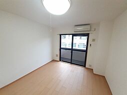 アライブ富小路 2階ワンルームのリビング/ダイニング