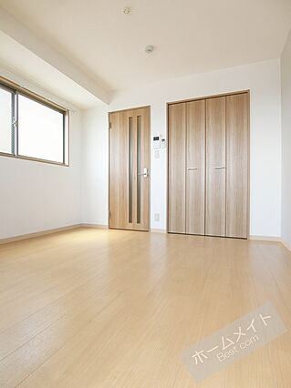 みおつくし杭全_内装_0