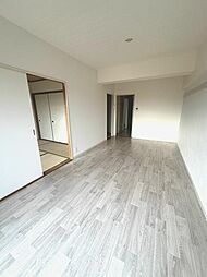 ビューシティINAGE 5階2LDKのリビング/ダイニング