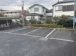 19 / 22