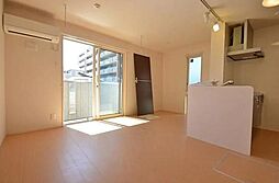 ドルチェヴィータ 203 2階1LDKのリビング/ダイニング