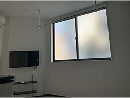 メゾンハイウェイ春日町 1階1Kのリビング/ダイニング