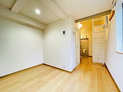 コルティーレ南久が原 106 1階ワンルームのリビング/ダイニング