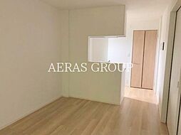 サウスウィンド 1階1LDKのリビング/ダイニング