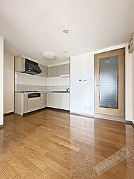 ウォーク羽衣 4階3DKのリビング/ダイニング