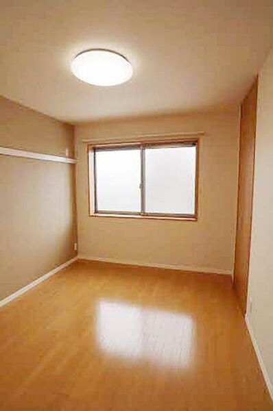 apartment 青森県青森市千刈１丁目21-13
千刈の賃貸情報を見る
物件地図