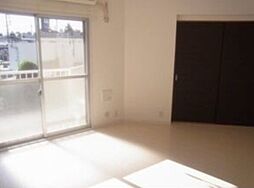 プライムアーバン武蔵小金井 1階3DKのリビング/ダイニング