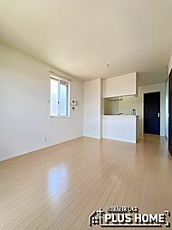 JR阪和線 紀伊中ノ島駅 徒歩13分の賃貸アパート 2階2LDKのリビング/ダイニング