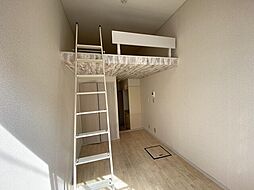 レジデンス六番館 1階ワンルームのリビング/ダイニング