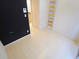 ＣＲＥＳＴ　ＣＯＵＲＴ鷹取 1階1SKのリビング/ダイニング