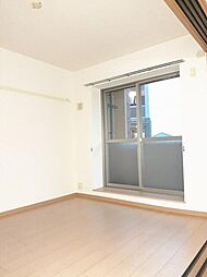 マーベラスガーデン 1階2LDKのリビング/ダイニング