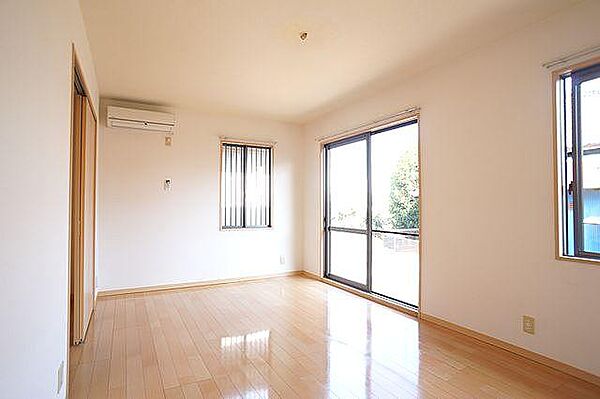 detached 茨城県石岡市高浜五反田640-1

地図を見る