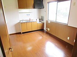 プリヤンモア 201 2階2DKのリビング/ダイニング