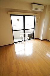 京急本線 雑色駅 徒歩4分の賃貸マンション 4階ワンルームのリビング/ダイニング