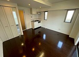 皐綾館 2階ワンルームのリビング/ダイニング