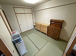 [内装] 内装～Japanese‐style room～ お客様がいらした時、お子様の遊び場、寝室など和室があるのは嬉しいですね 