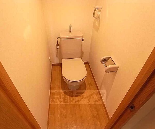 画像8:清潔感あるトイレ。