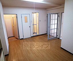 京都地下鉄東西線 小野駅 徒歩3分の賃貸マンション 1階2LDKのリビング/ダイニング