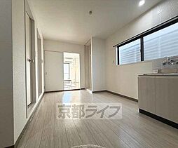 メゾン桃栄 205 2階1DKのリビング/ダイニング