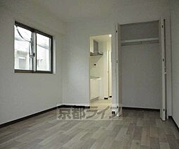 ローブコート六地蔵駅前 206 2階1Kのリビング/ダイニング