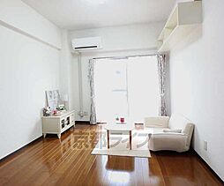 JR片町線(学研都市線) 同志社前駅 徒歩1分の賃貸マンション 1階1Kのリビング/ダイニング