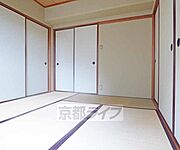 広々としたお部屋です。